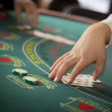Antarmuka Speed Blackjack di aplikasi Android mawar slot