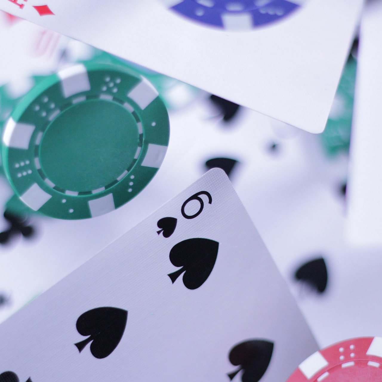 Konfirmasi taruhan dan kalkulasi pembayaran di mawar slot